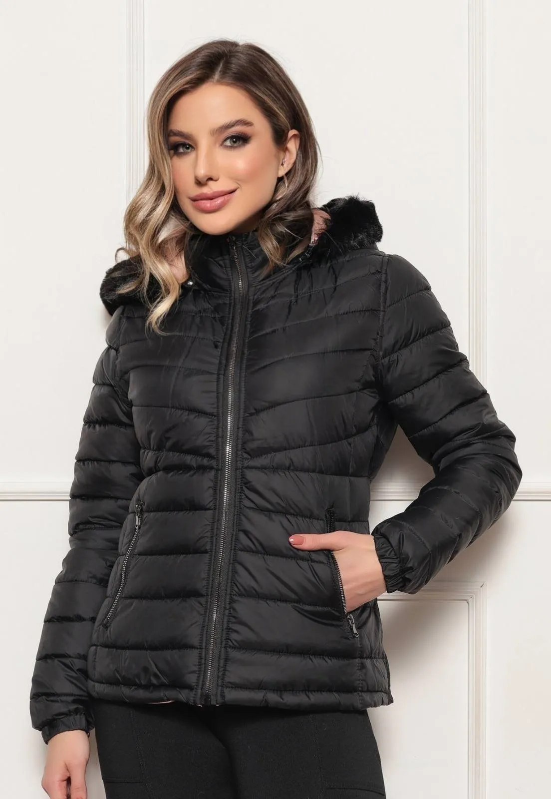 Jaqueta Puffer Feminina Bobojaco Dupla Face com Capuz Duas Cores ...